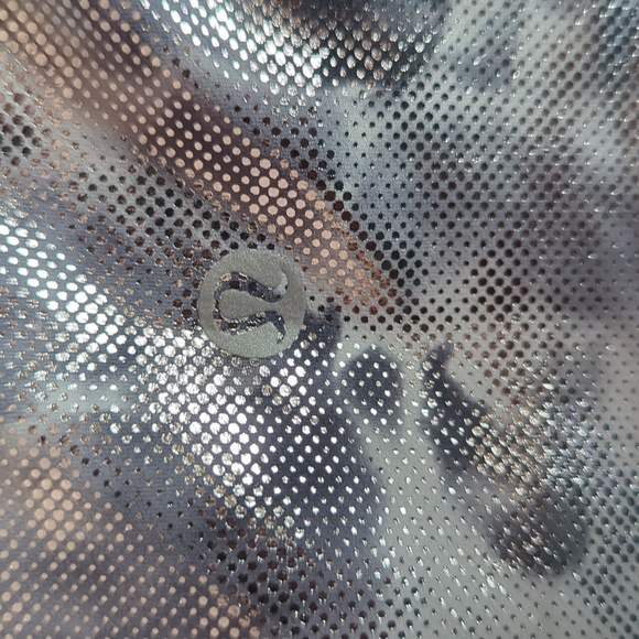 Lululemon Align High Neck Tank Shine  NWT Size 4 & 8 - Picture 4 of 6